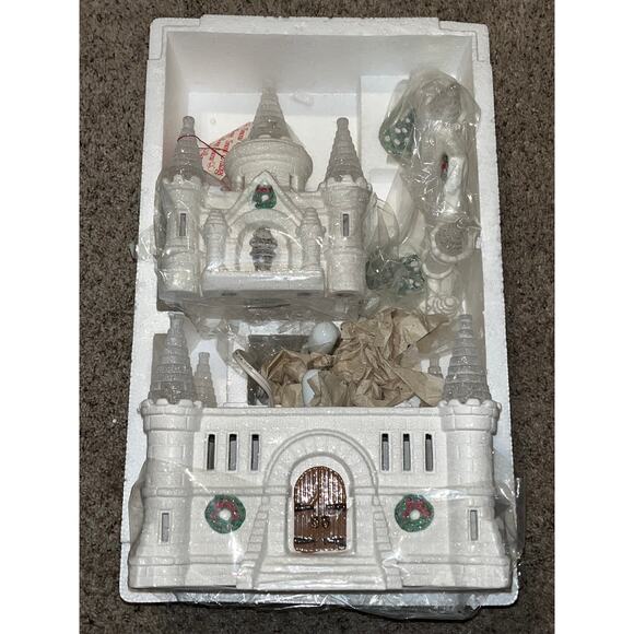 SNOW CARNIVAL ICE PALACE Dept 56: The Original Snow Village Open Box 54850 - Picture 1 of 9